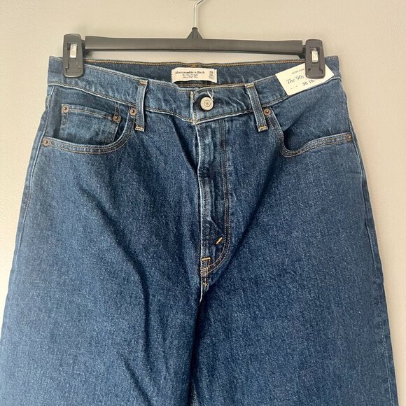 NWT Abercrombie & Fitch The 90's Straight Ultra High Rise Jeans 30 10 Long - Picture 3 of 11